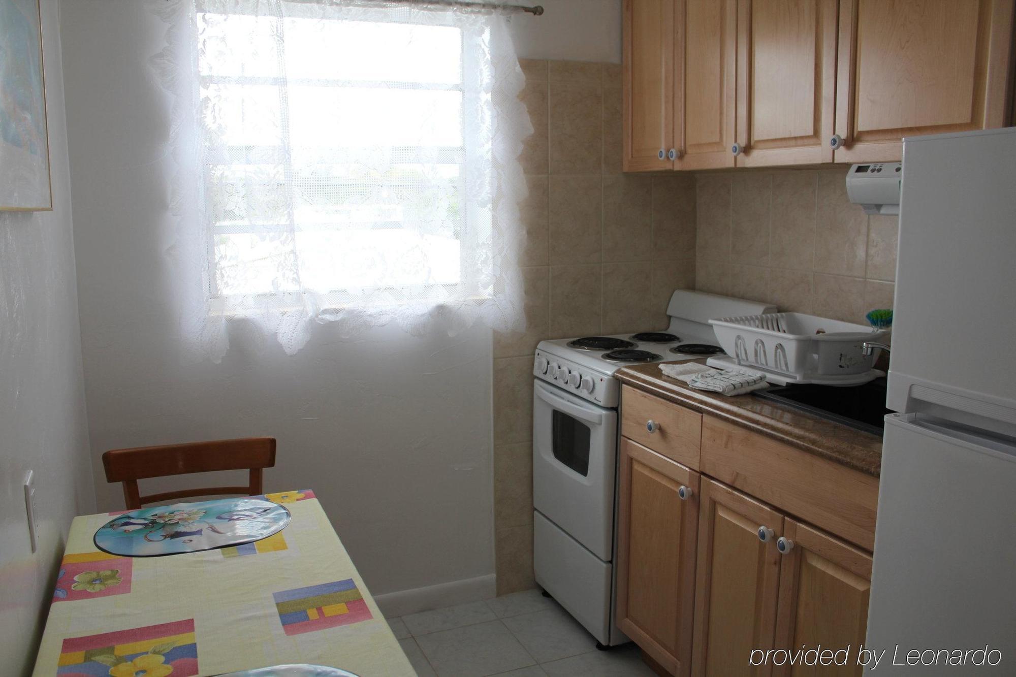 Breakaway Inn Guest House Лодердейл-бай-Си Экстерьер фото